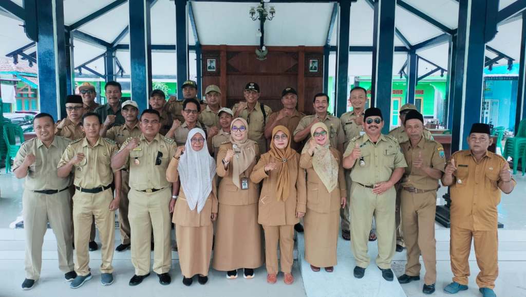 kades-sekecamatan-kaliori-sambut-hangat-camat-baru-di-hari-pertama-ngantor