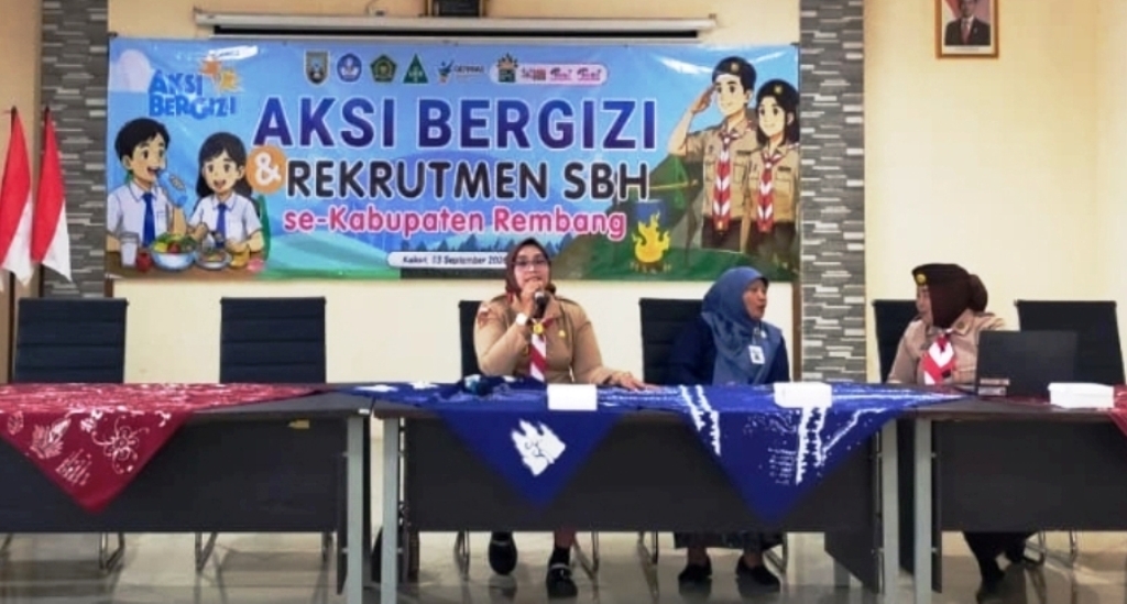 camat-kaliori-dukung-aksi-bergizi-dan-rekrutmen-sbh-serentak-di-sma-negeri-2-rembang